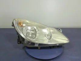 Opel Corsa D Lampa przednia 13186382