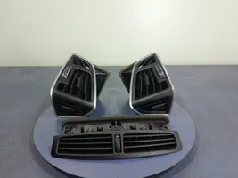 Ford Grand C-MAX Kojelaudan sivutuuletussuuttimen kehys 01