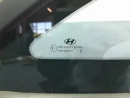 Hyundai i30 Finestrino/vetro retro 01