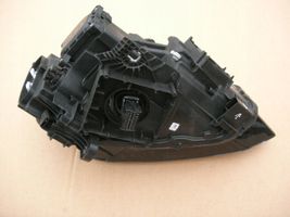 Audi Q2 - Lampa przednia 81A941033