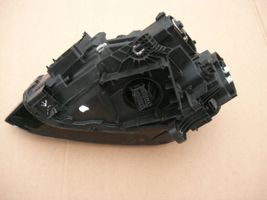 Audi Q2 - Lampa przednia 81A941034