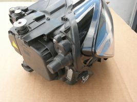 Volkswagen Golf Sportsvan Lampa przednia 517941034B