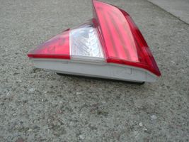 Skoda Superb B6 (3T) Lampy tylnej klapy bagażnika 3T5945094B