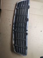 Mercedes-Benz S W220 Grille calandre supérieure de pare-chocs avant A2208800383