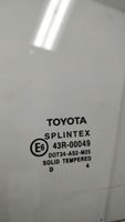 Toyota Carina T190 Luna de la puerta delantera cuatro puertas 