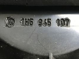 Volkswagen Vento Galinis žibintas dangtyje 1H5945107