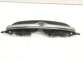 Mazda 323 Grille calandre supérieure de pare-chocs avant 