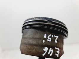 BMW 3 E46 Piston 