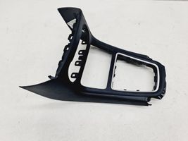 Mercedes-Benz B W246 W242 Hansikaslokeron koristelista 2466804971