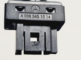 Mercedes-Benz B W246 W242 Clutch pedal sensor A0065451014