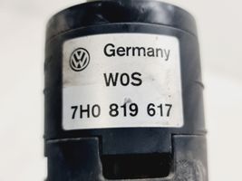 Volkswagen Touareg I Tuyau de radiateur de chauffage 7H0819617