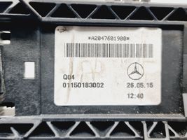Mercedes-Benz A W176 Support poignée extérieur de porte avant A2047601900
