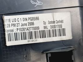 Nissan Note (E11) Panneau de garniture console centrale 