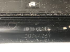 Volvo S40 Front sill trim cover 30744287