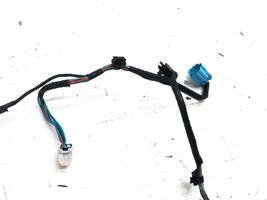 Subaru Outback Cableado de puerta trasera 81822AJ600