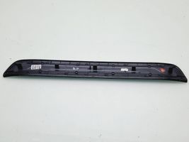 KIA Sorento Etuoven kynnyksen suojalista 858852P000