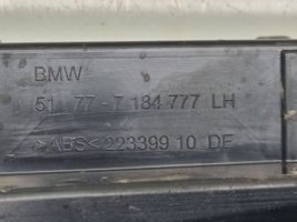 BMW 5 F10 F11 Muu kynnyksen/pilarin verhoiluelementti 51777184777