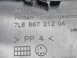 Volkswagen Touareg I Takaoven verhoilu 7L6867212