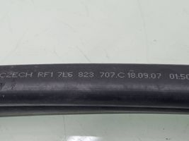 Volkswagen Touareg I Engine compartment rubber 7L6823707C