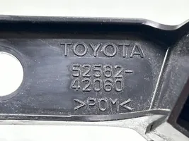 Toyota RAV 4 (XA50) Staffa di rinforzo montaggio del paraurti posteriore 5256242060