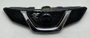 Nissan Qashqai Grille calandre supérieure de pare-chocs avant 623824EA0A