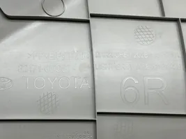 Toyota Yaris Cross C-pilarin verhoilu 624710DC60