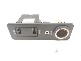 Jaguar XF USB-pistokeliitin AW9319C166AA