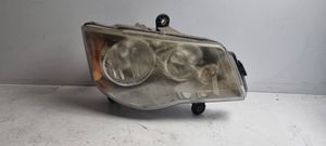 Chrysler Town & Country V Lampa przednia 05113336AE