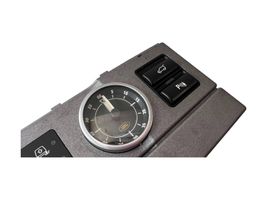 Land Rover Range Rover L322 Horloge YUL000032PUY