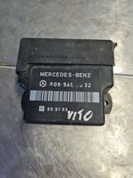 Mercedes-Benz Vito Viano W638 Relé de la bujía de precalentamiento 0085450032