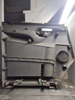 Volkswagen Crafter Rivestimento del pannello della portiera anteriore A9067270171