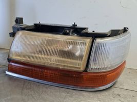 Chrysler Voyager Lampa przednia 46536