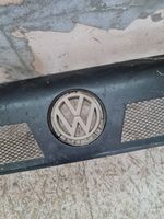 Volkswagen PASSAT B3 Etusäleikkö 357853601