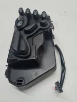 Mercedes-Benz S W220 Interruptor de control del asiento 2208213358