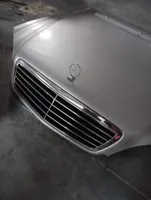 Mercedes-Benz S W220 Konepelti 