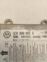 Volkswagen Transporter - Caravelle T5 Module de contrôle airbag 1C0909605A