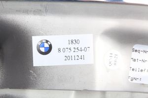 BMW 8 G15 Задний бундуль глушителя 8075254
