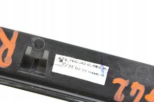 BMW 2 G42 Listwa / Uszczelka szyby drzwi przednich 7482840