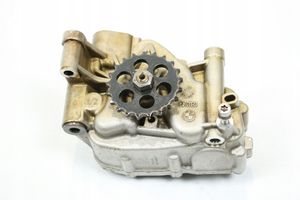 BMW 3 E92 E93 Oil pump 7838311