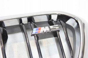 BMW M5 F90 Front bumper upper radiator grill 