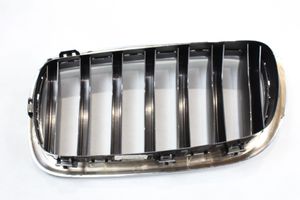 BMW X6 F16 Grille calandre supérieure de pare-chocs avant 