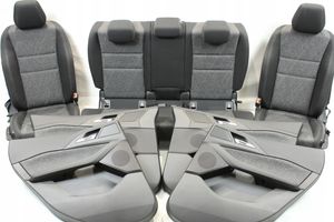 BMW 2 Active Tourer U06 Set di rivestimento sedili e portiere 