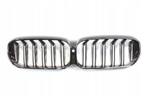 BMW M5 F90 Front bumper upper radiator grill 