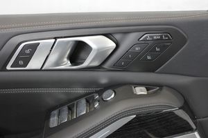 BMW X7 G07 Conjunto de molduras del tarjetero de la puerta 