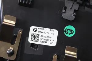 BMW 4 G22 G23 G24 G26 Kita panelės detalė 8094579