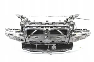 BMW 4 G22 G23 G24 G26 Radiatorių panelė (televizorius) 8666751