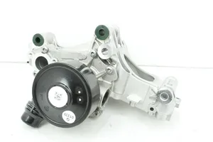 BMW X5 G05 Pompe de circulation d'eau 7952783