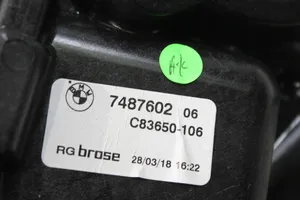 BMW X3 G01 Mechanizm podnoszenia szyby tylnej bez silnika 7487602
