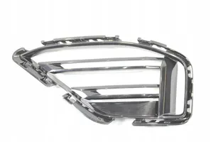 BMW 8 G15 Front bumper lower grill 8084390