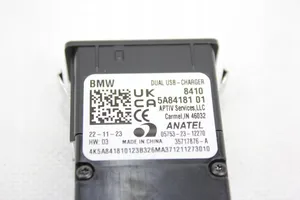 BMW X1 U11 USB-pistokeliitin 5A84181